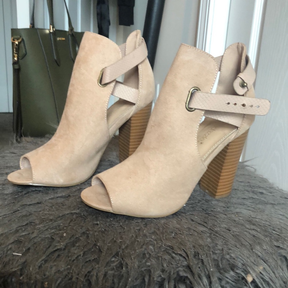 Tan heels